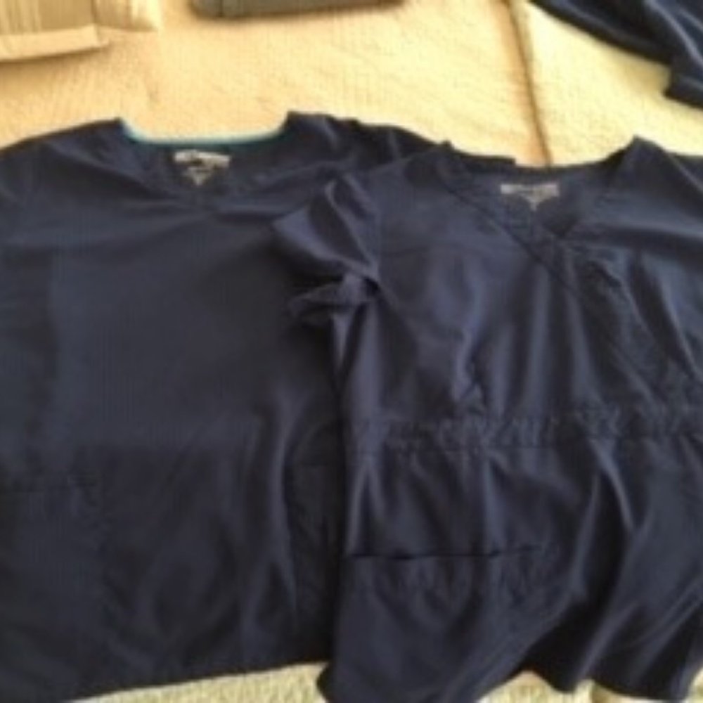 Attention RN/LPN/CNA's! Brand new scrubs!